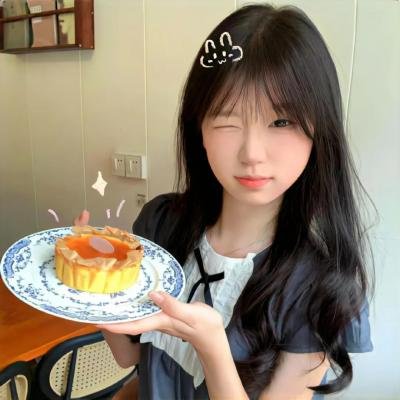 月亮与蛋糕
